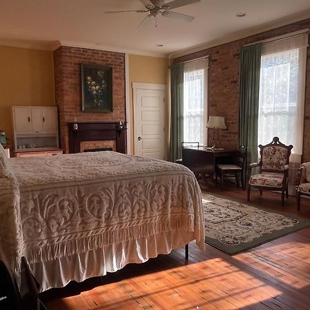 Tanglewood Inn Greenville Extérieur photo